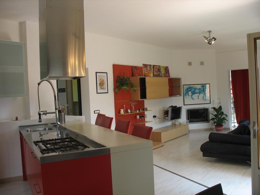 Casa Anna Διαμέρισμα Γκάρντα Εξωτερικό φωτογραφία